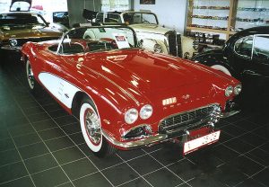 Chevrolet Corvette 327 V8 300 HP Convertible