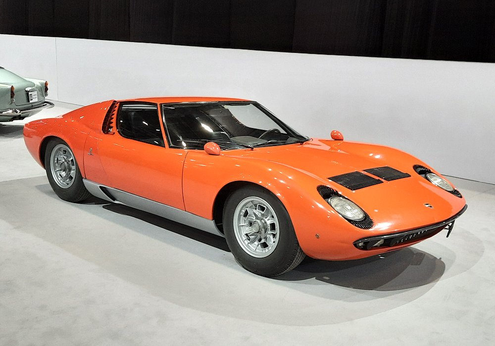 Lamborghini Miura P 400