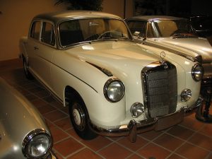 Mercedes-Benz 220 S 13 CV