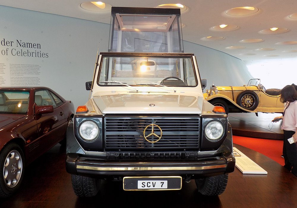 Mercedes-Benz 230 G Papamobil