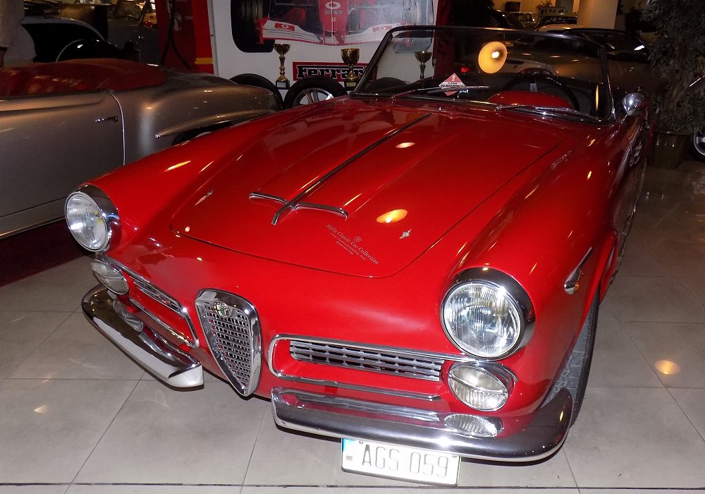 Alfa Romeo 2000 Spider
