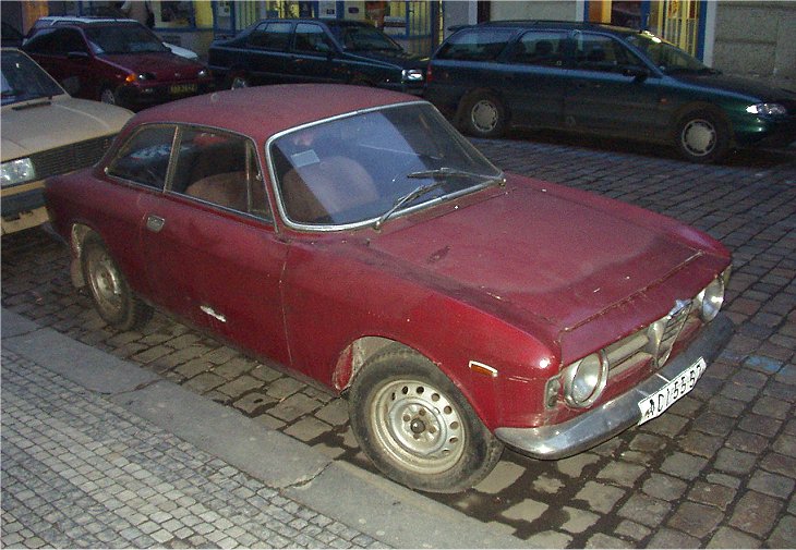  Alfa Romeo GT 1300 Junior