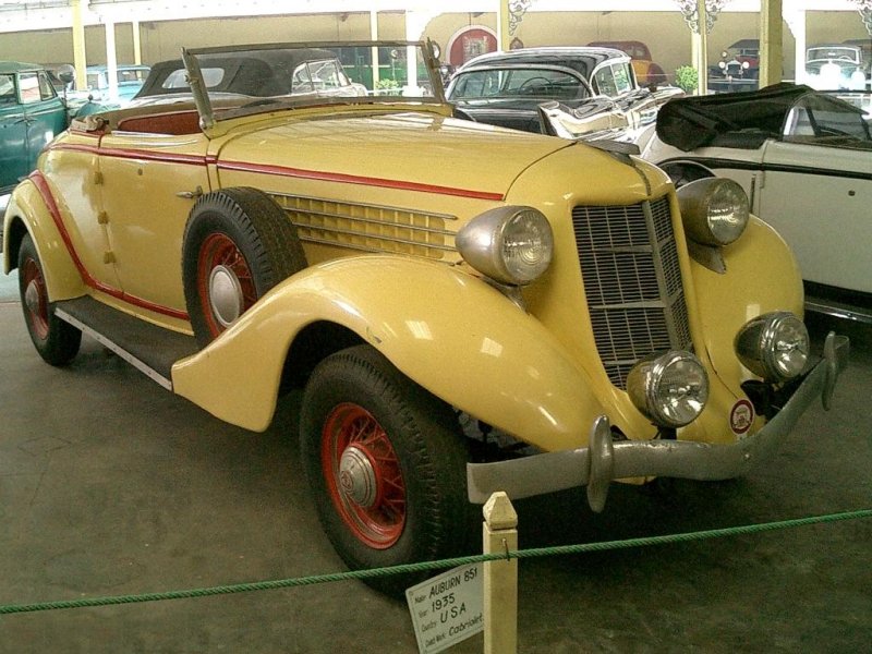  Auburn 851 Standard 8