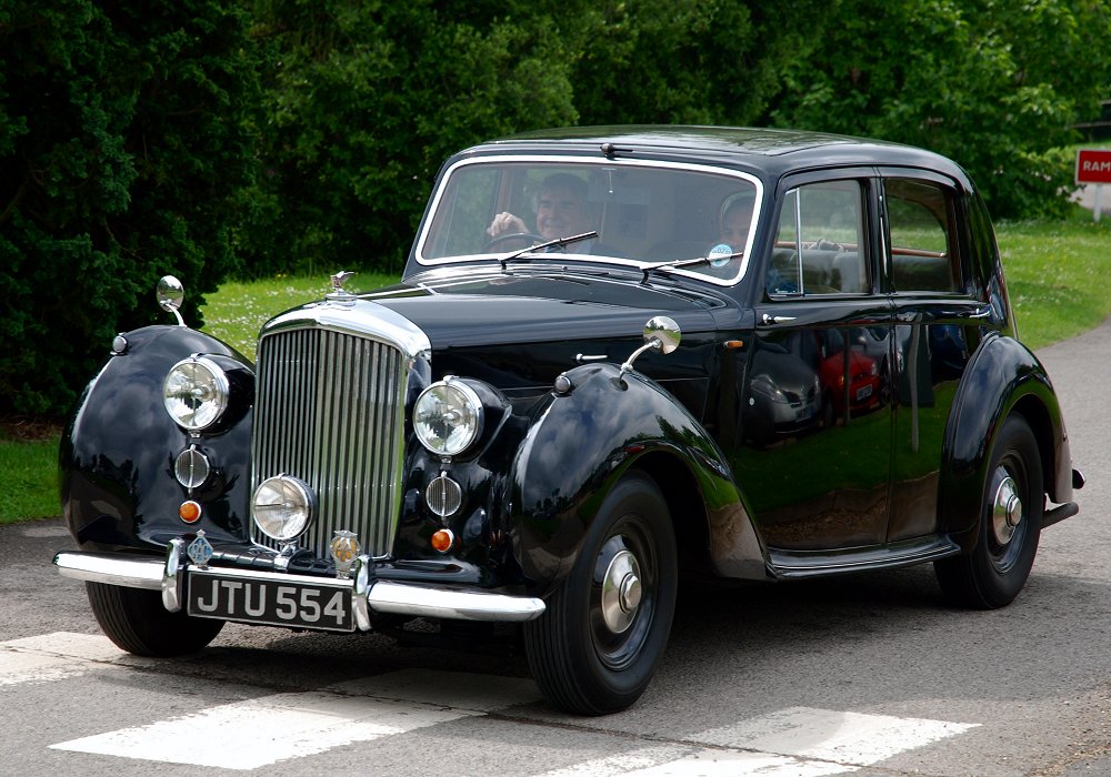  Bentley Mk VI Sports Saloon