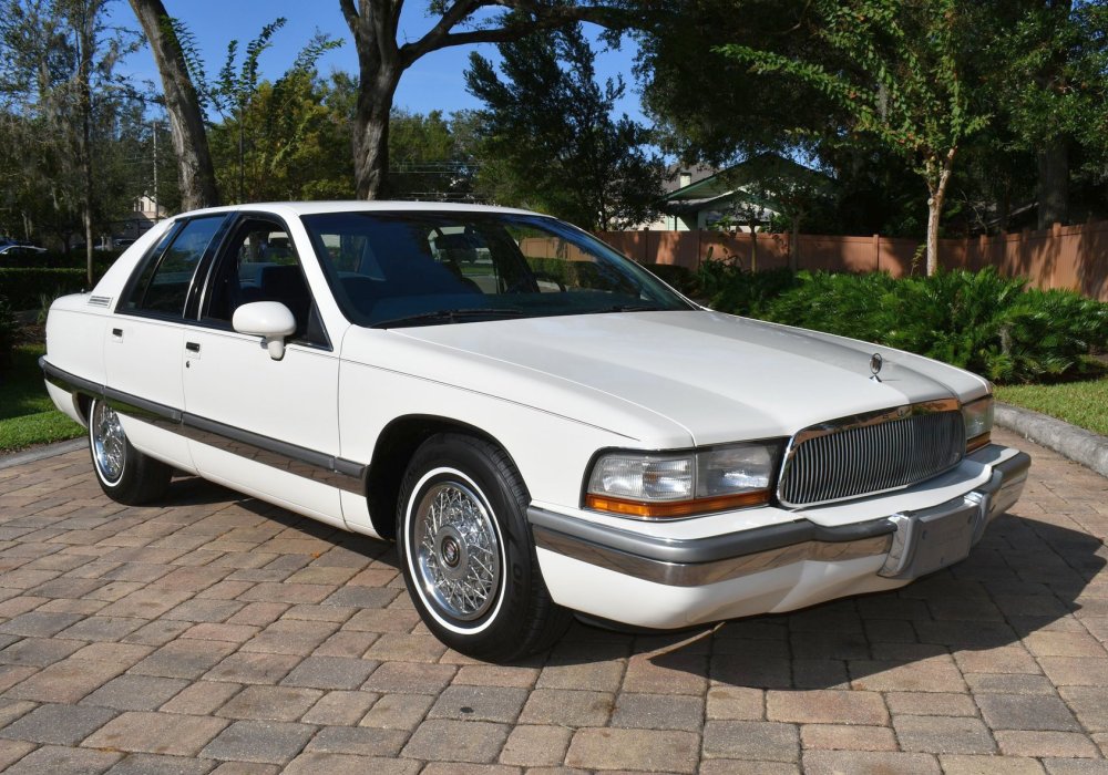  Buick Roadmaster Sedan
