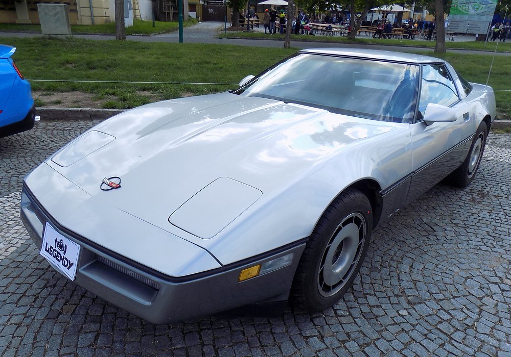 Chevrolet Corvette 230 HP