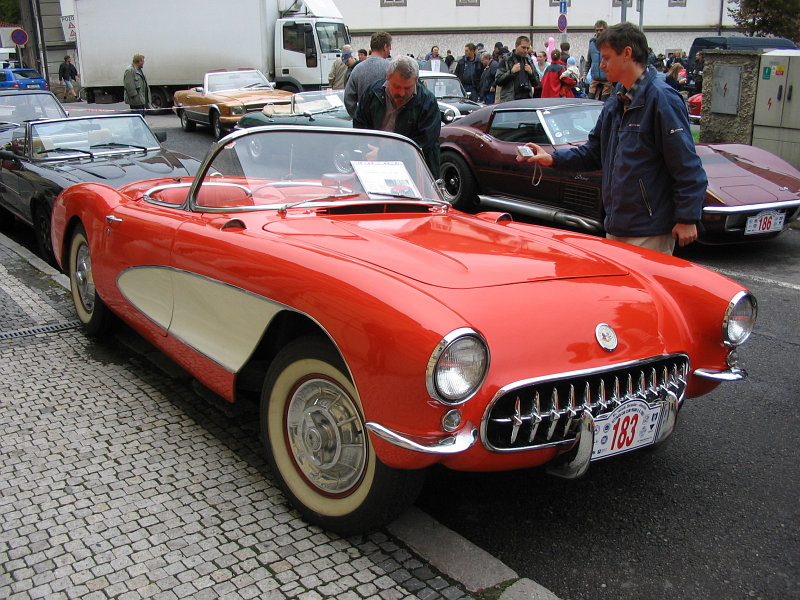 Chevrolet Corvette Roadster 225 HP