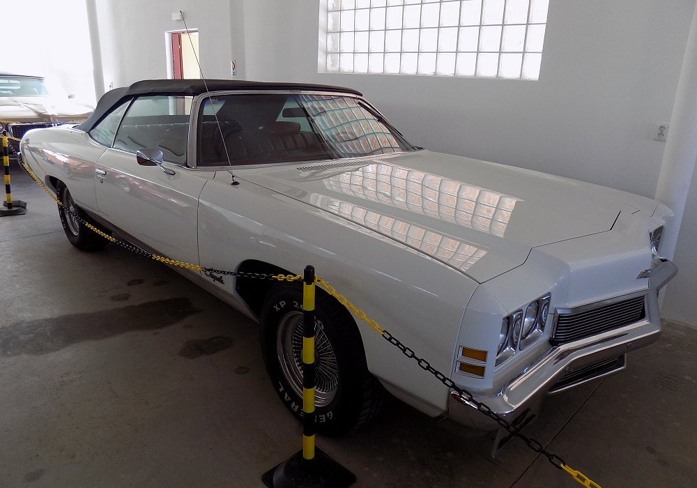  Chevrolet Impala Convertible 350