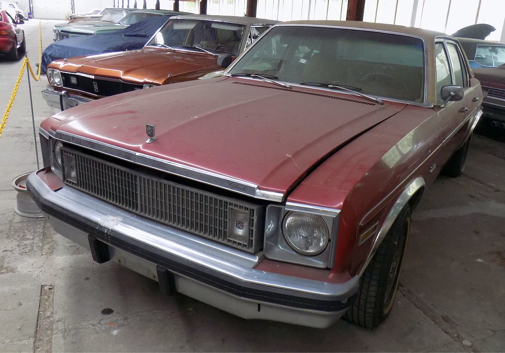  Chevrolet Nova Concours Sedan 305