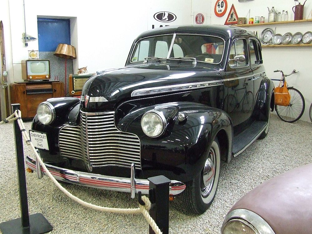  Chevrolet Special De Luxe Six