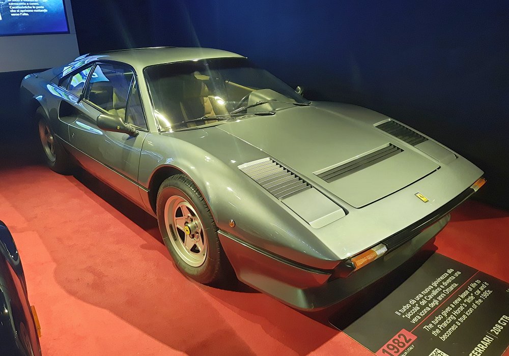  Ferrari 208 GTB Turbo