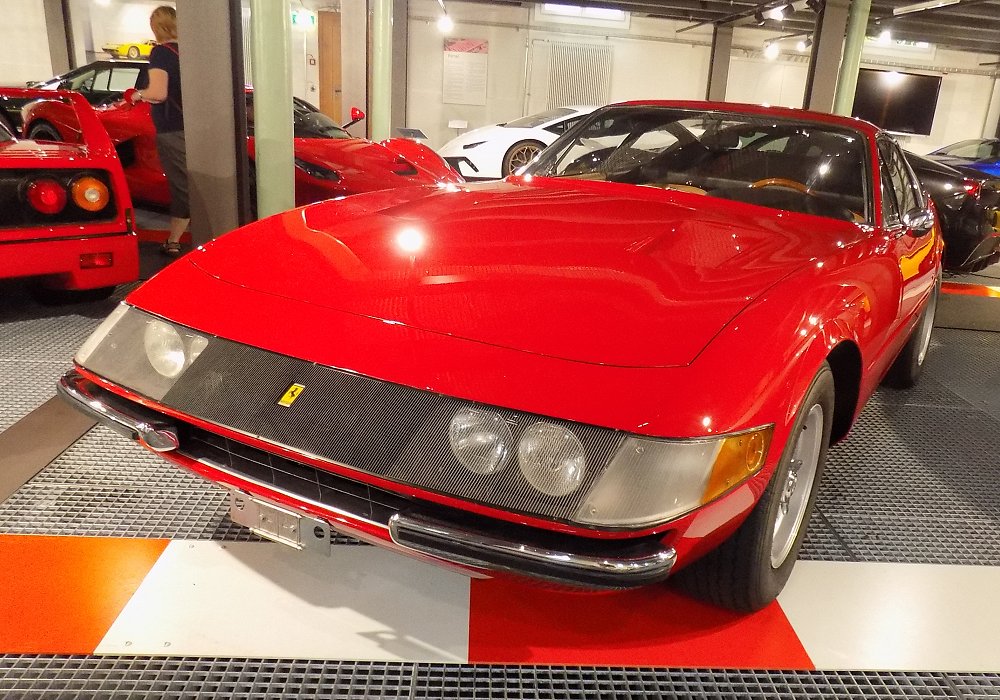  Ferrari 365 GTB/4 Daytona