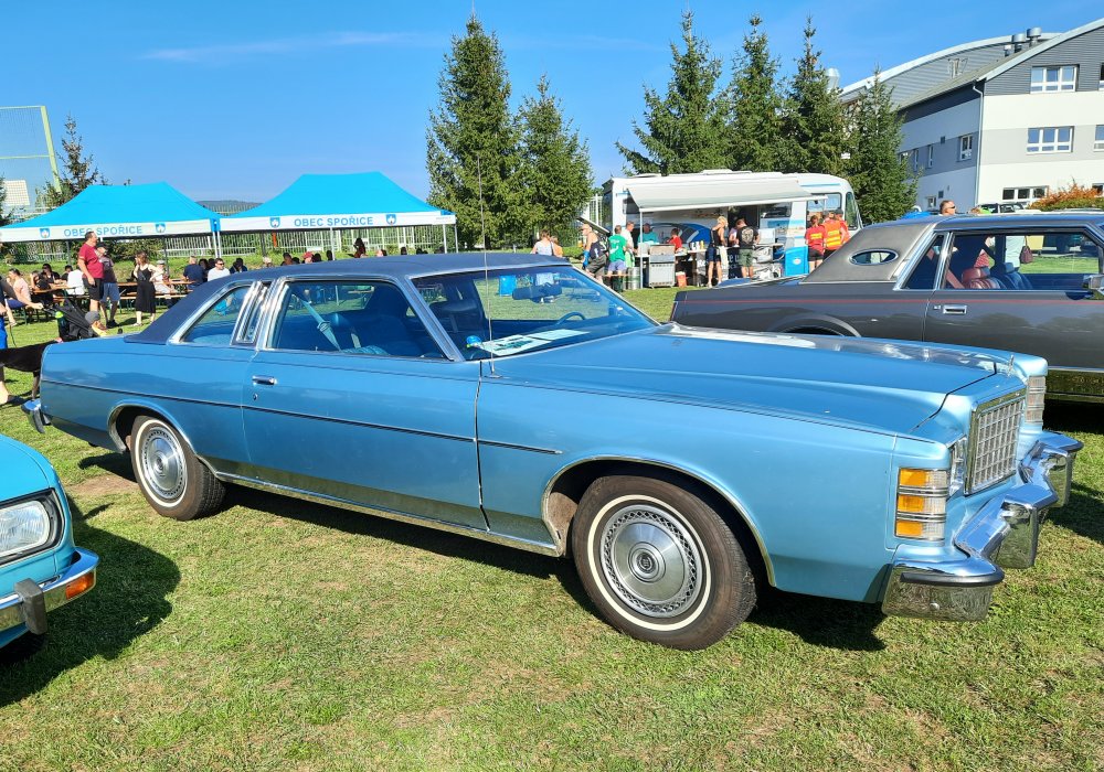  Ford LTD Coupe Hardtop 351