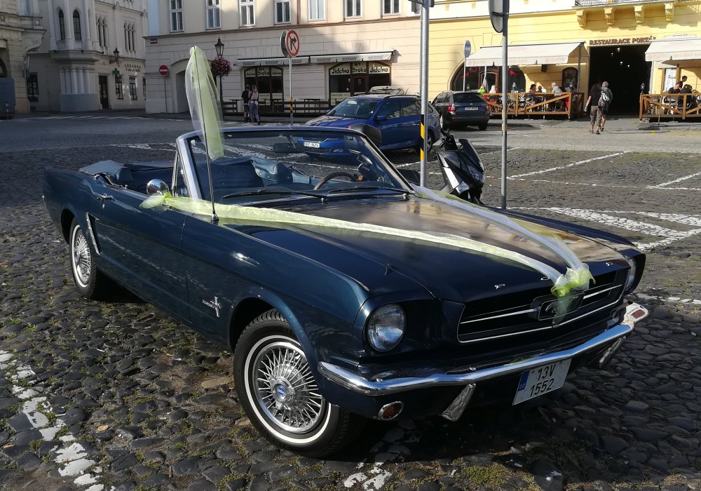  Ford Mustang Convertible 289 V8 225 HP