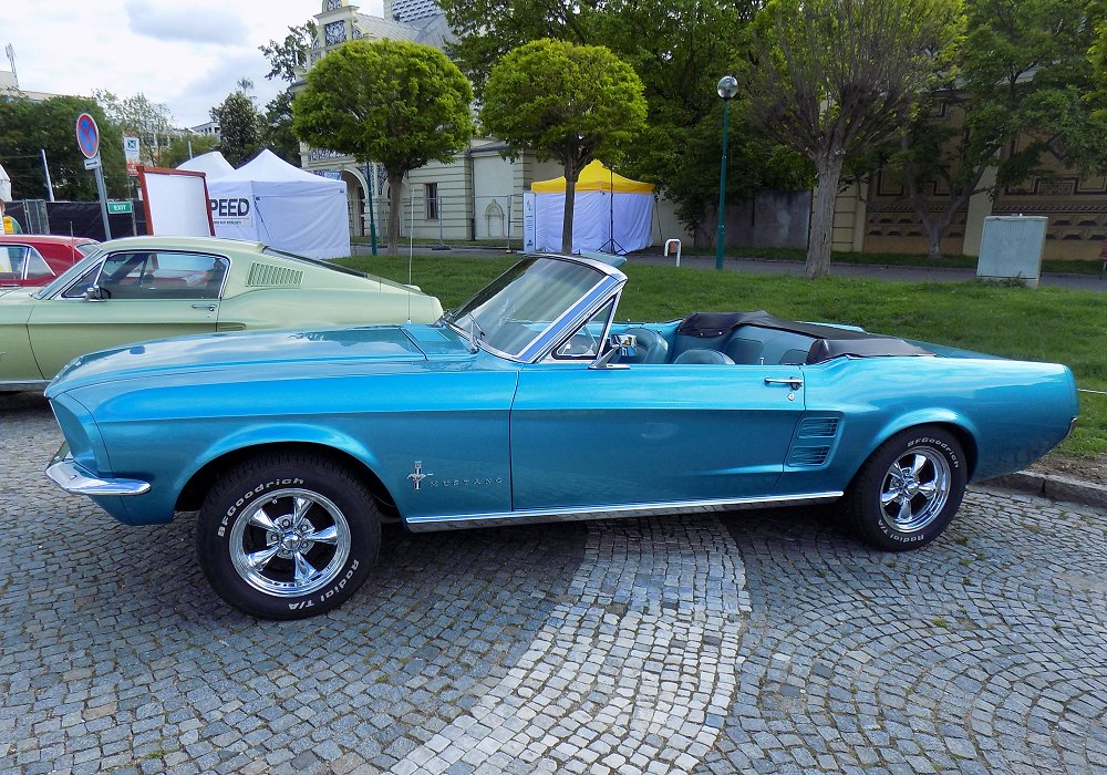  Ford Mustang Convertible GT 271 HP