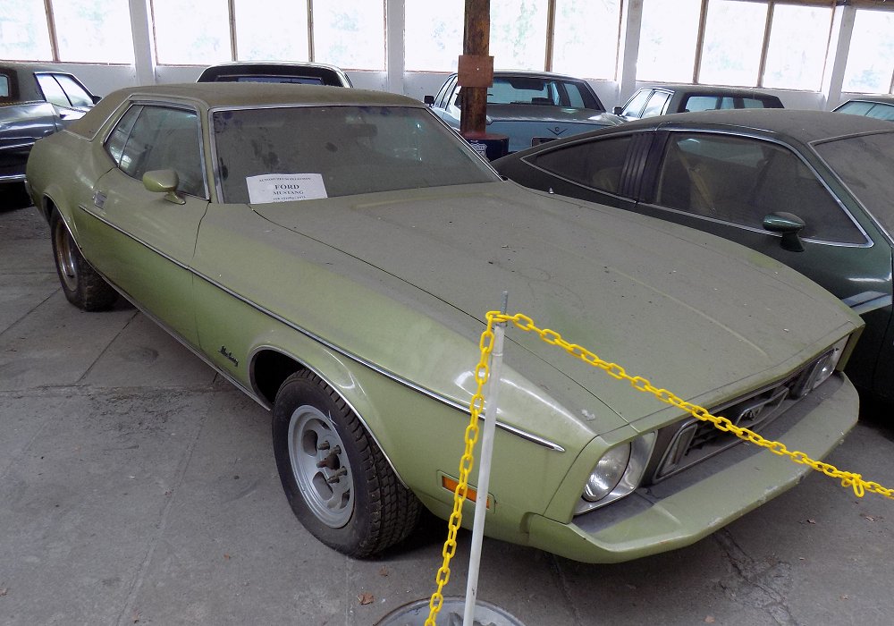  Ford Mustang Grande V8