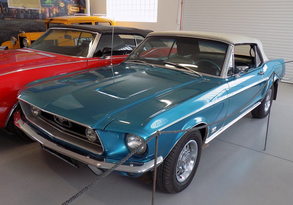  Ford Mustang GT 302 Convertible
