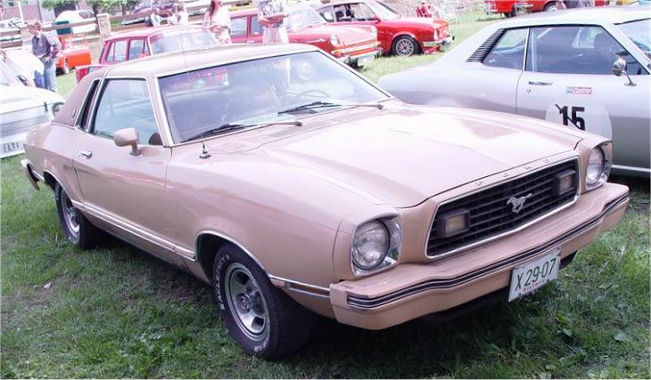  Ford Mustang II Ghia 2.3