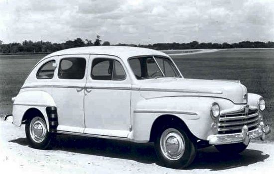  Ford Super DeLuxe Six 87HA Sedan