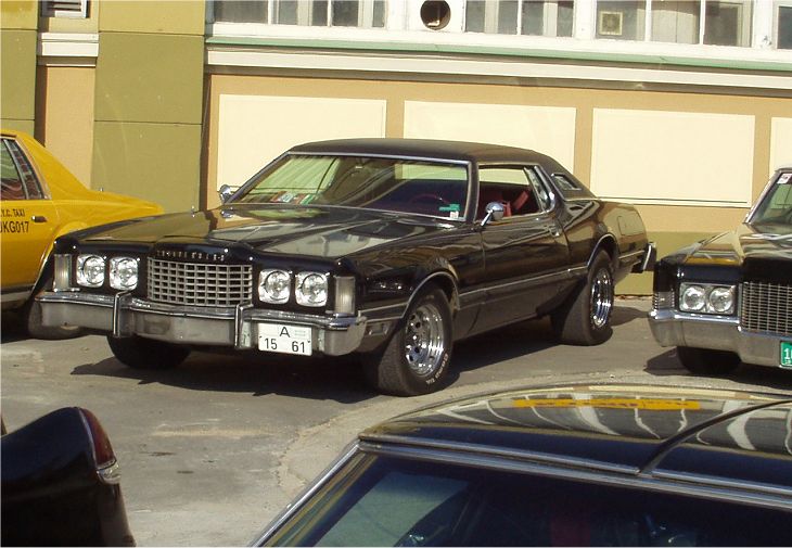  Ford Thunderbird