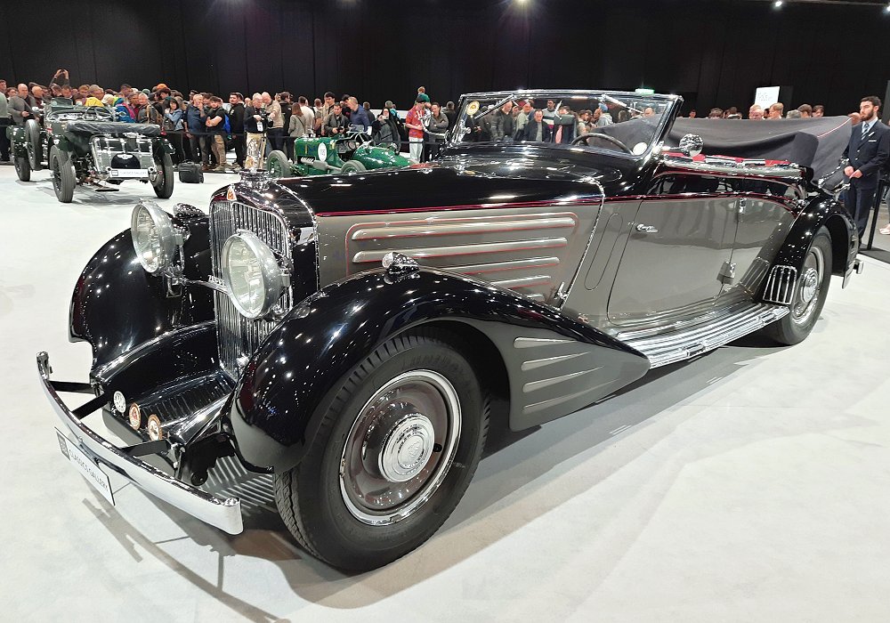 Maybach DS 8 Zeppelin Cabriolet