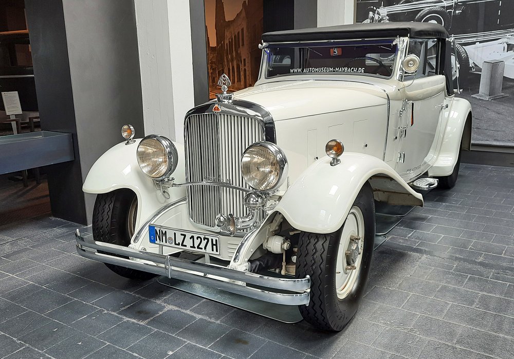 Maybach DS 8 Zeppelin Sport Cabriolet Spohn
