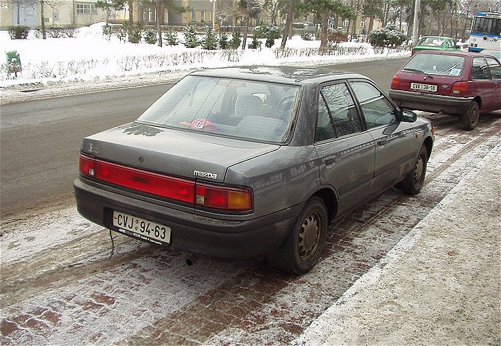  Mazda 323 1.6i