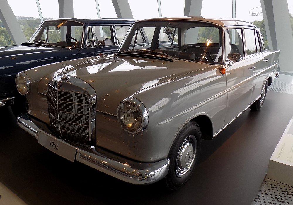 Mercedes-Benz 190