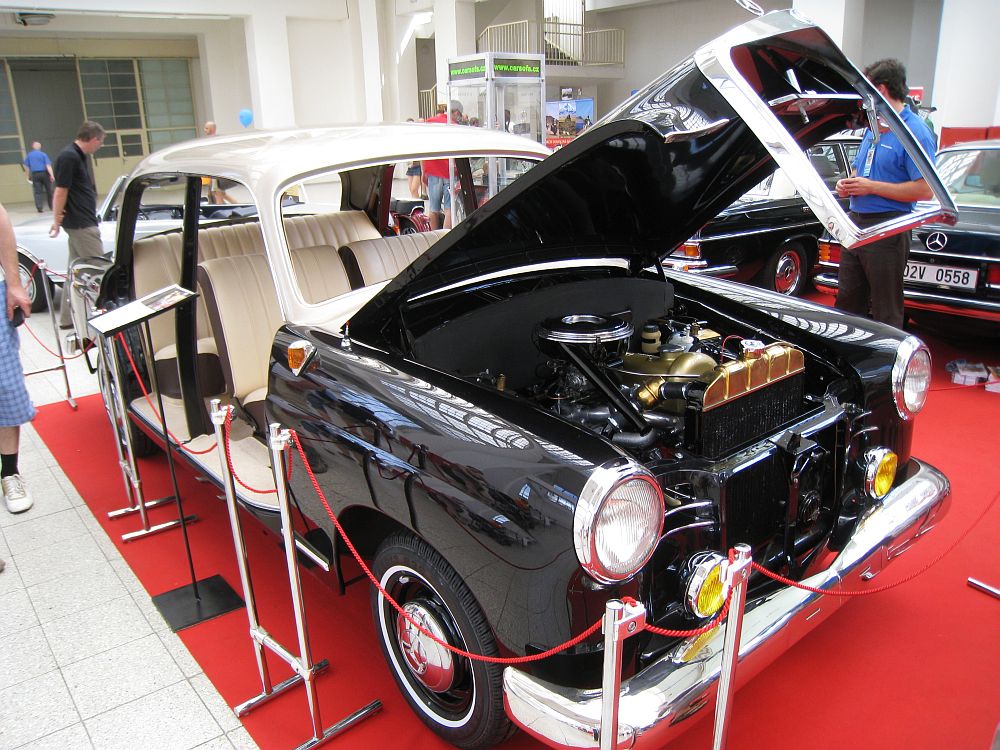 Mercedes-Benz 190 b