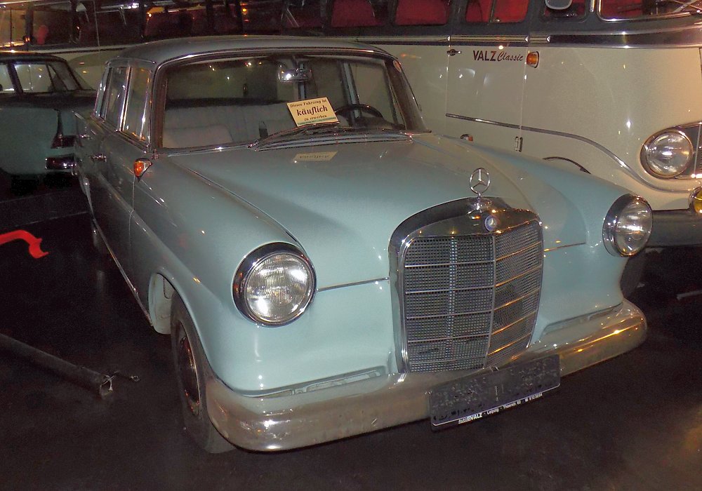  Mercedes-Benz 190 D