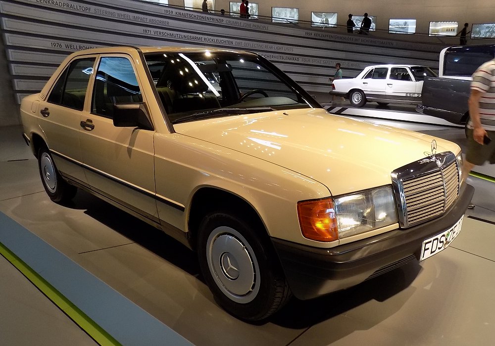  Mercedes-Benz 190 E