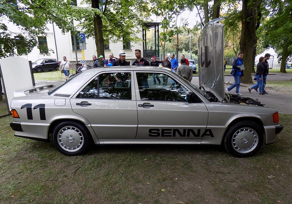  Mercedes-Benz 190 E 2.3-16