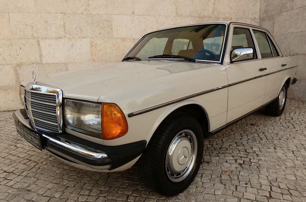 Mercedes-Benz 240 D
