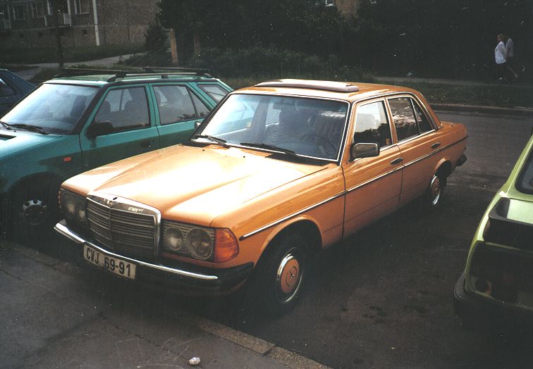 Mercedes-Benz 300 D