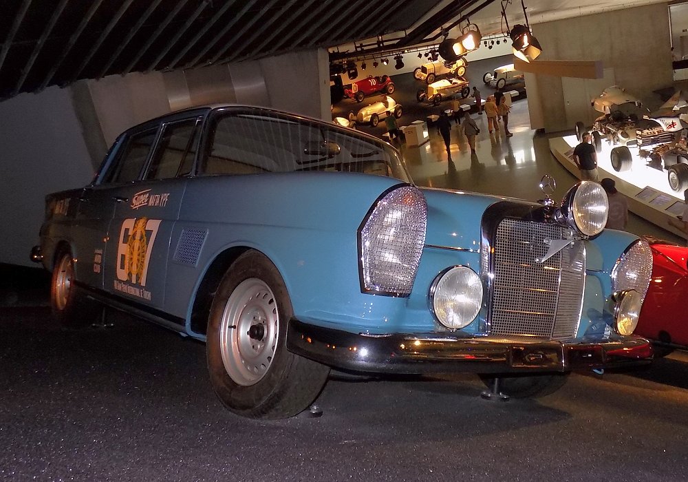  Mercedes-Benz 300 SE Rallye