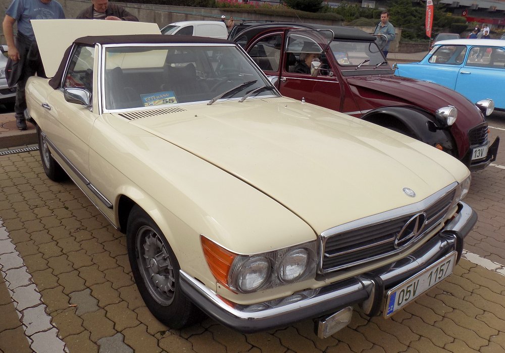 Mercedes-Benz 450 SL