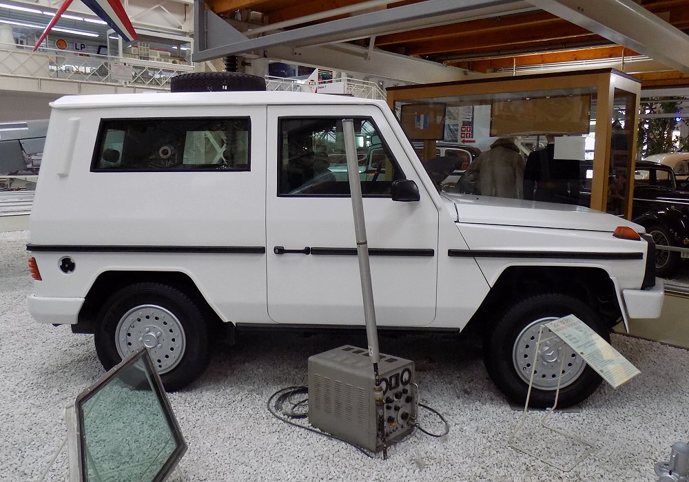 Mercedes-Benz 460.2 Gepanzert