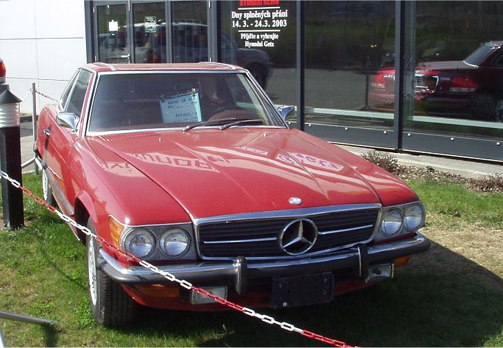 Mercedes-Benz 560 SL