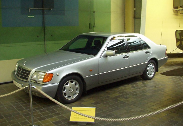  Mercedes-Benz S 600