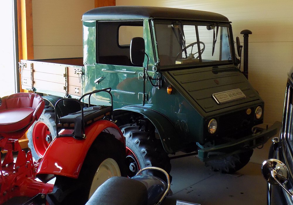  Mercedes-Benz Unimog 411 30