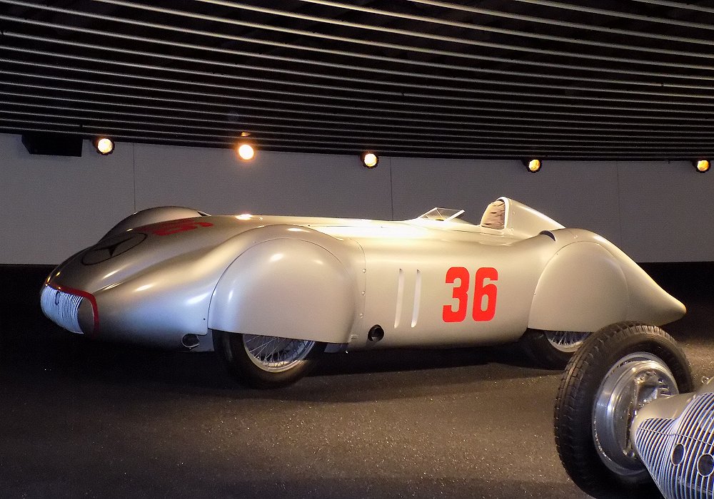  Mercedes-Benz W25 Avus Stromlinien