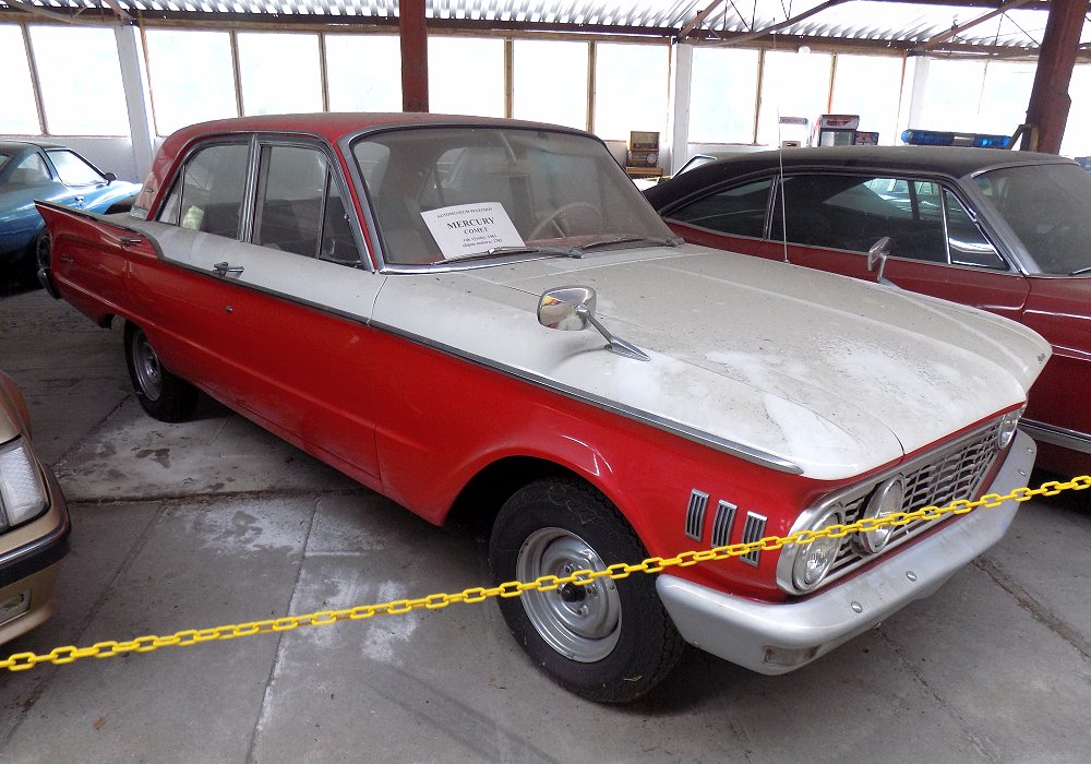  Mercury Comet 170 Sedan