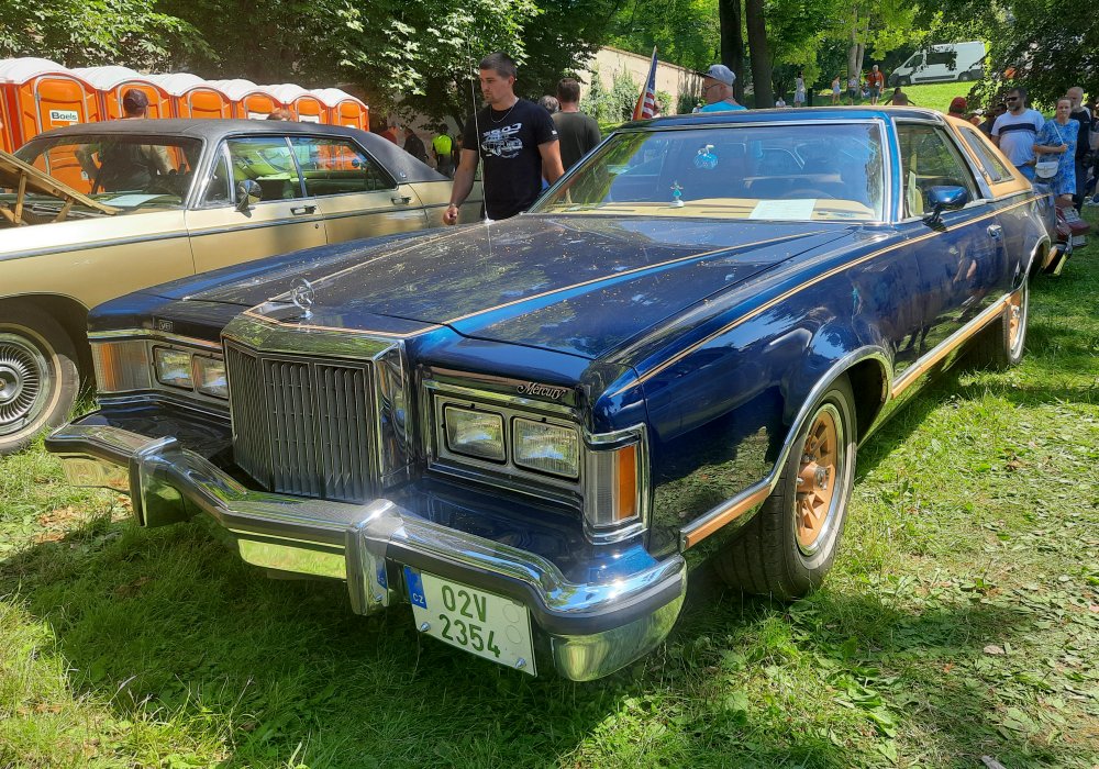  Mercury Cougar XR-7